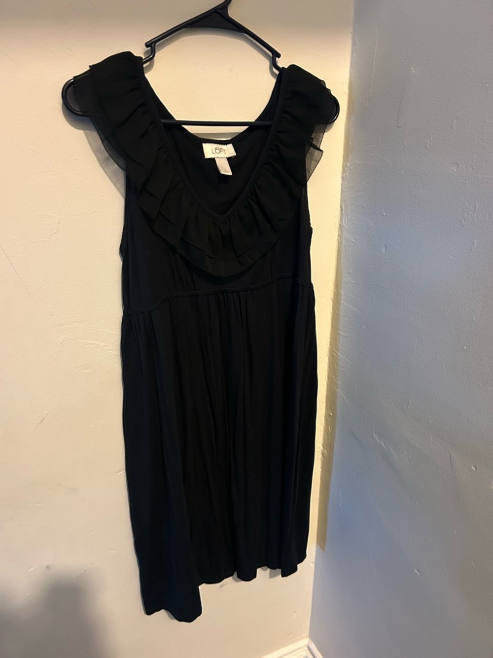 LOFT Black Sleeveless Ruffle V-Neck Midi Dress